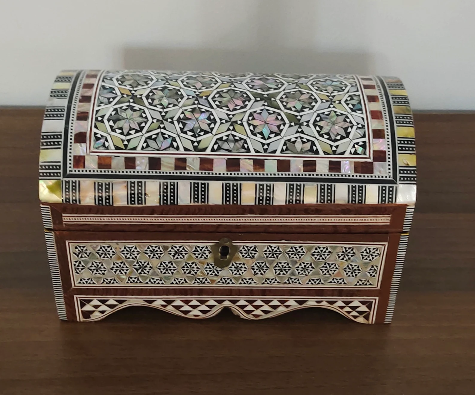 Handcrafted Egyptian Wood Jewelry Box — Mother of Pearl Inlay (Domed Lid) - Image 8