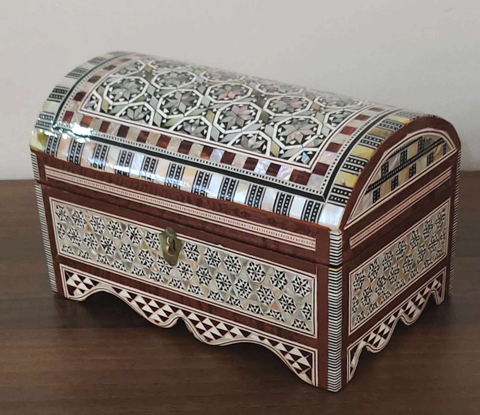 Handcrafted Egyptian Wood Jewelry Box — Mother of Pearl Inlay (Domed Lid) - Image 4