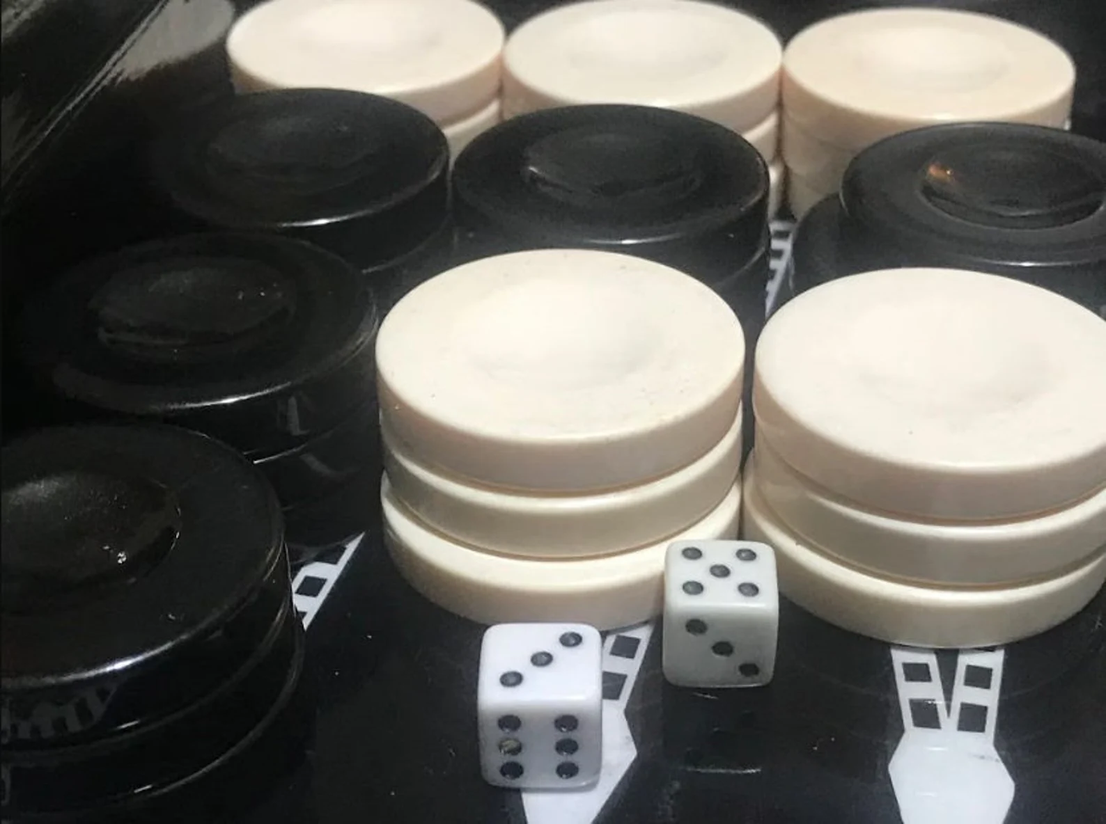 Handcrafted Egyptian Backgammon & Chess Board — Mother of Pearl Inlay (14 in) - Image 4