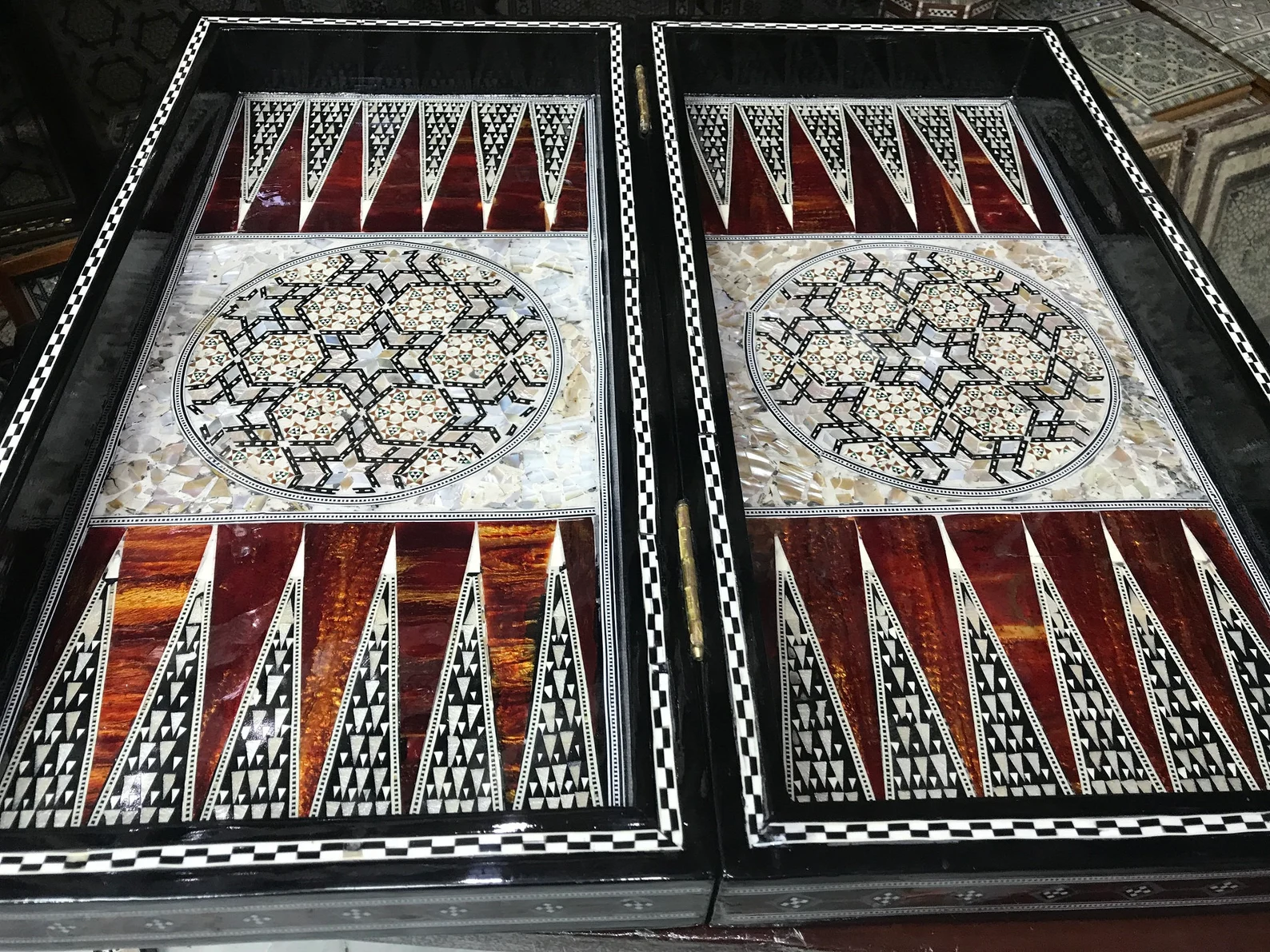 Handcrafted Egyptian Backgammon & Chess Board — Mother of Pearl Inlay (21 in)