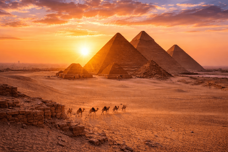 best time to visit Egypt pyramids Giza