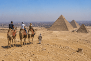 Camel rides near panoramic viewpoint at Giza