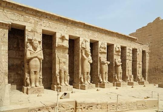 Medinet Habu First courtyard