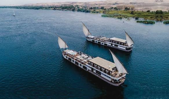 dahabiya on the Nile between Luxor and Aswan